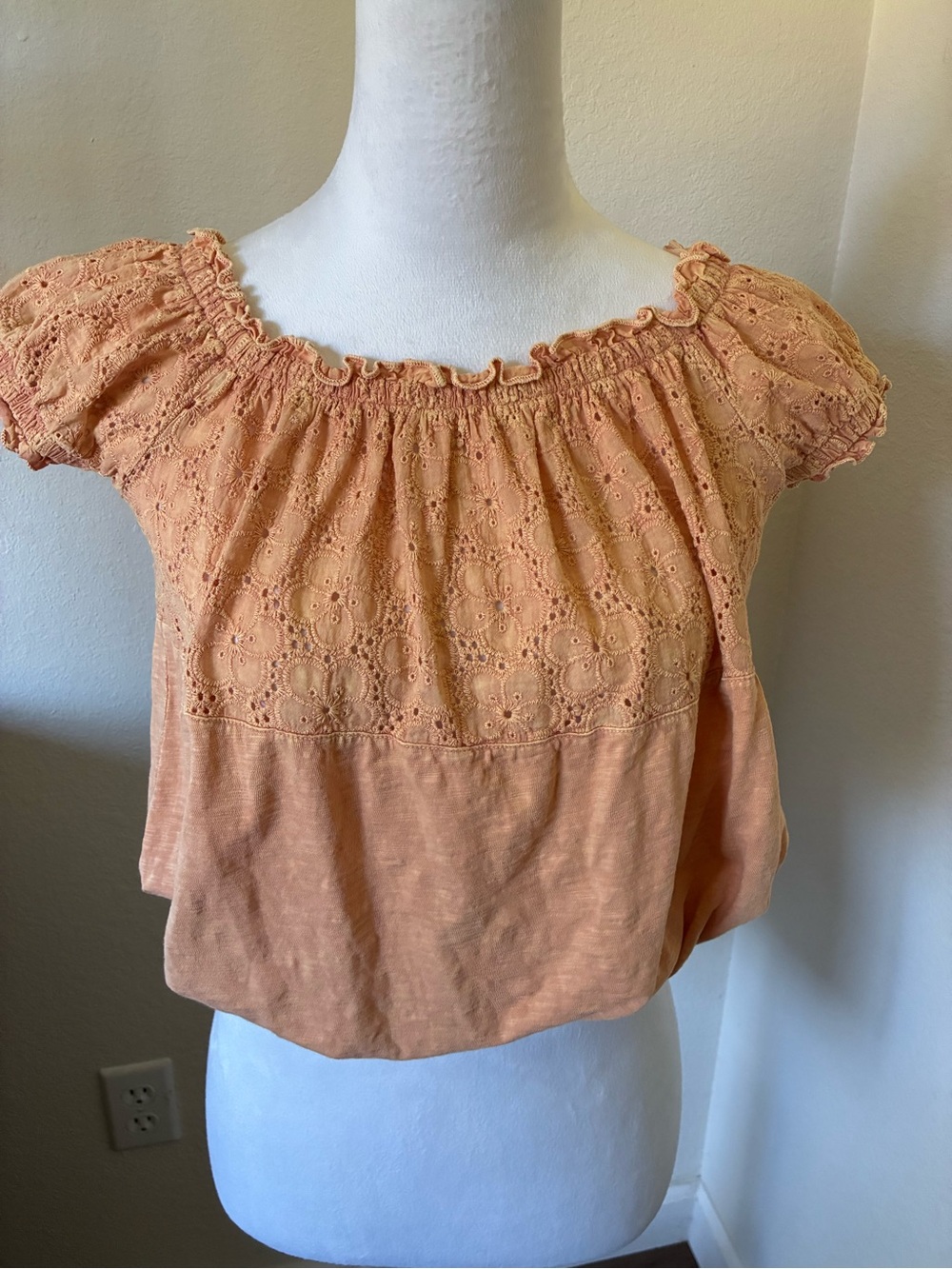 Altar'd State Peach Eyelet Off-Shoulder Crop Top 100% Cotton